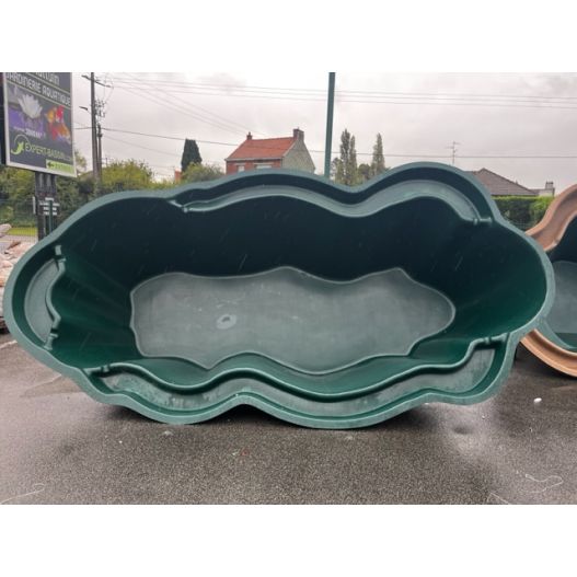 Bassin de jardin Préformé Expert 7000L en exterieur