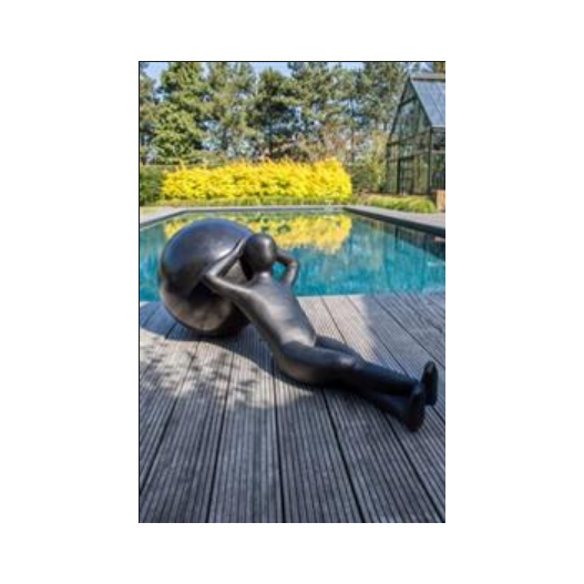 Statue homme allongé